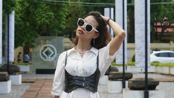 Explorez les chapeaux idéaux pour un été bohème chic inoubliable et à la mode !